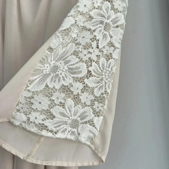 Bo Bell  Blush Open Back Romper Sz SM - Picture 3 of 9